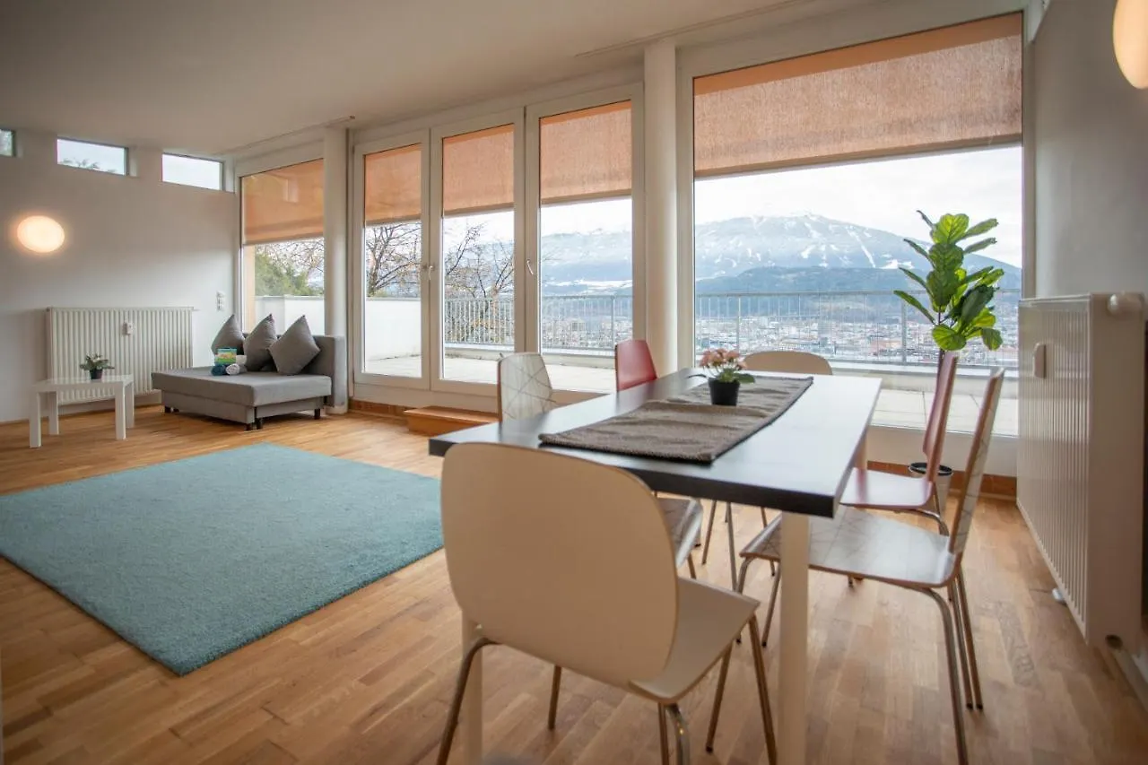 Hilltop Innsbruck Apartment I Free Parking