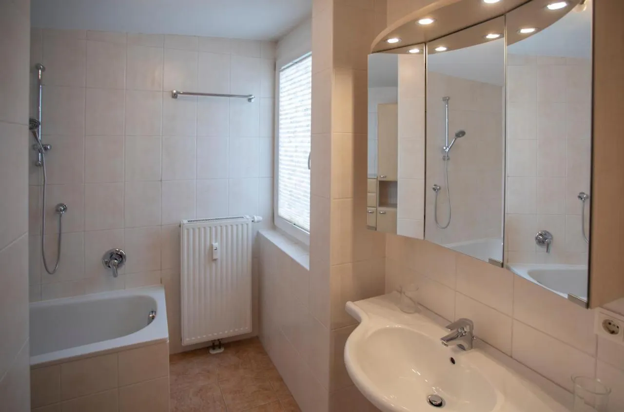 Hilltop Innsbruck Apartment I Free Parking Østrig