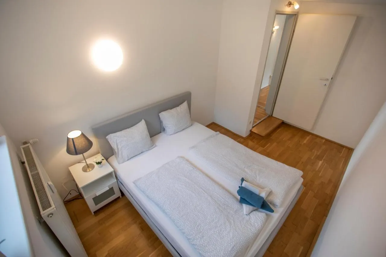 Hilltop Innsbruck Apartment I Free Parking