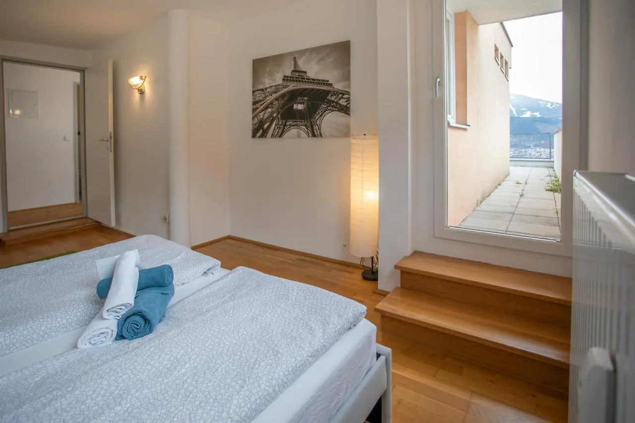 Hilltop Innsbruck Apartment I Free Parking Østrig